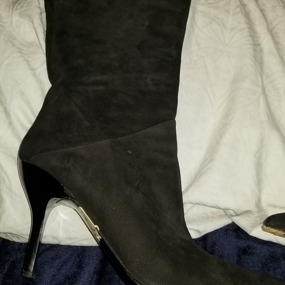 Boots - Picture 8 of 11